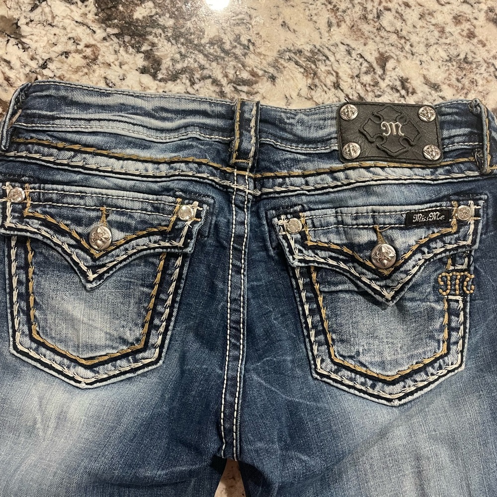 Miss Me Signature Boot Cut size 29